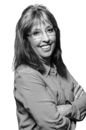 Kim Lewis